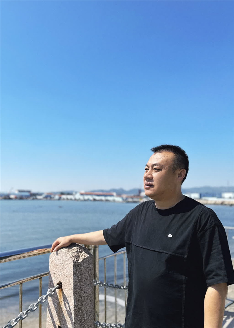 王勇：扎根生活   與書為春